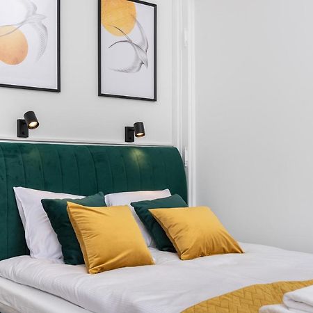Premium Splendid Old Town Suites - By Upstairs 크라쿠프 외부 사진