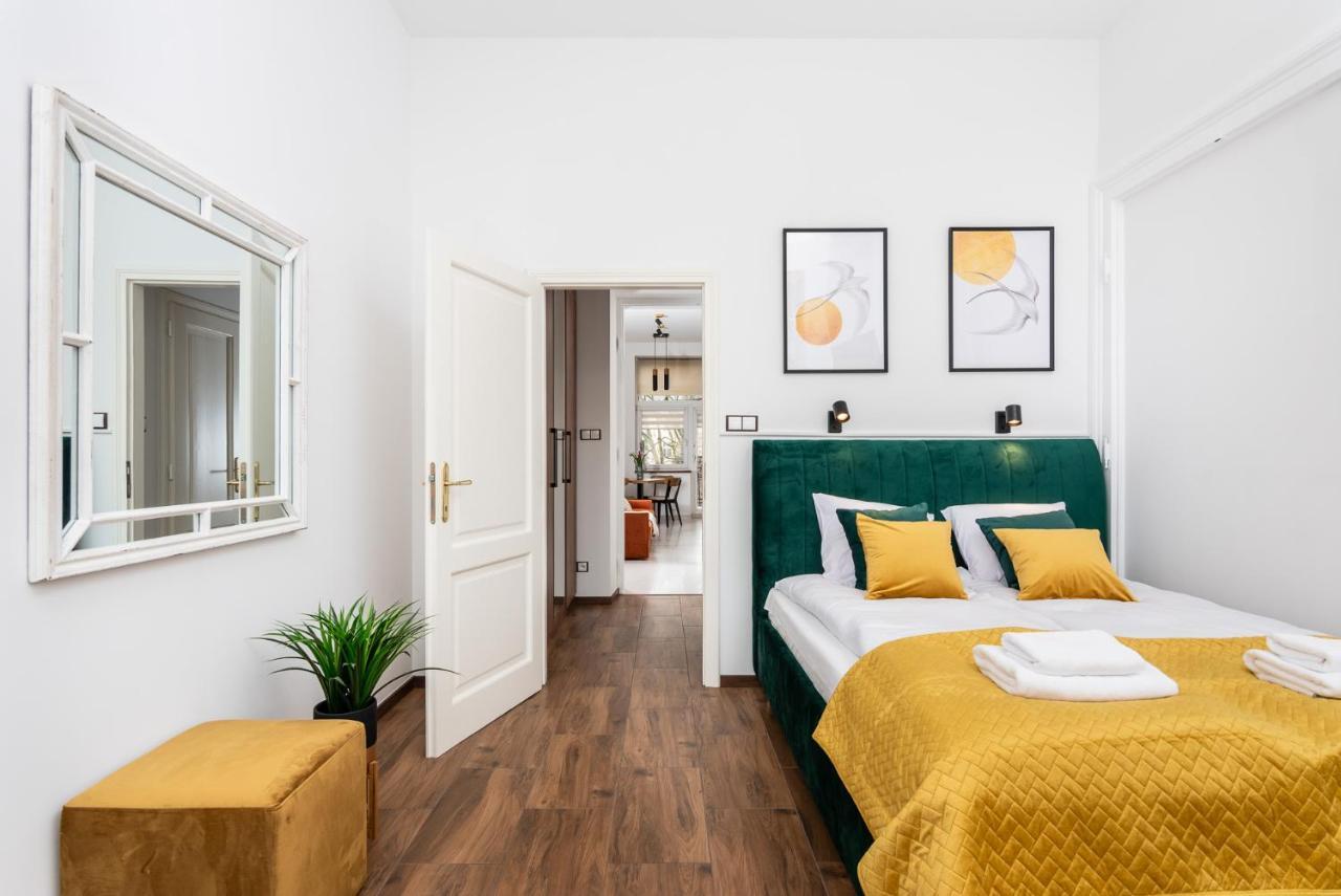 Premium Splendid Old Town Suites - By Upstairs 크라쿠프 외부 사진